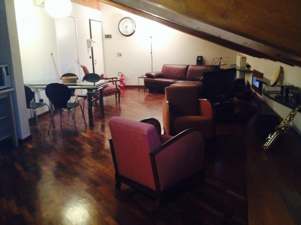 Ferienwohnung La Mansarda Della Musica Bologna Exterior foto